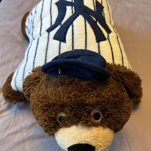 Official MLB New York Yankees Pillow Pet